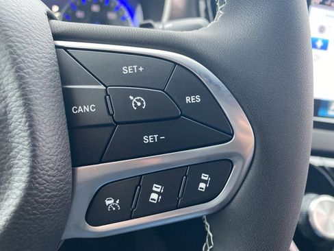New 2026 Chrysler Voyager LX FWD image 32