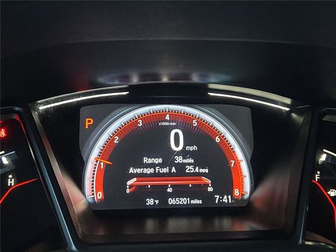 Used 2020 Honda Civic Sport image 4