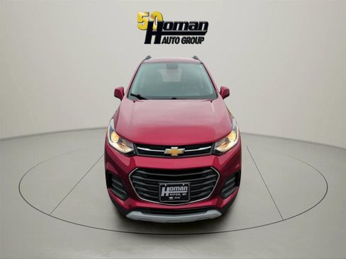 Used 2018 Chevrolet Trax LT w/ LT Convenience Package image 8