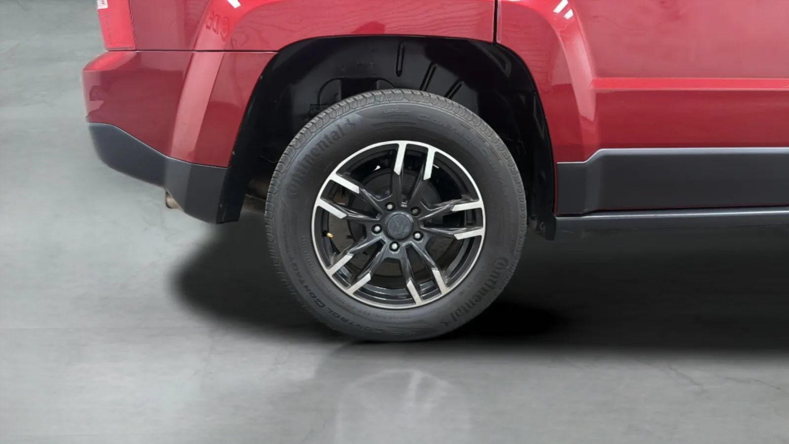 Used 2016 Jeep Patriot Sport FWD image 23