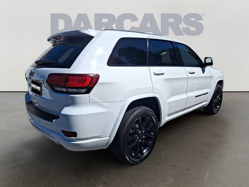 Used 2022 Jeep Grand Cherokee Laredo X AWD/4WD image 7