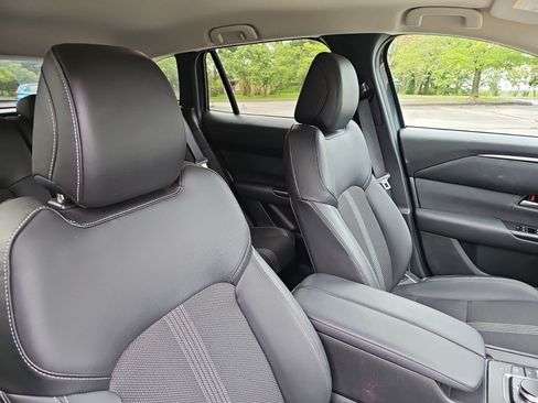 Used 2025 MAZDA CX-50 AWD 2.5 S w/ Preferred Package image 10