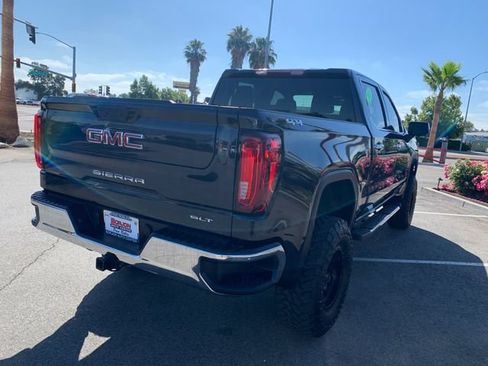 Used 2025 GMC Sierra 1500 SLT AWD/4WD image 7