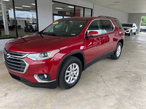 Used 2019 Chevrolet Traverse LT w/ LPO, Floor Liner Package AWD/4WD image 2