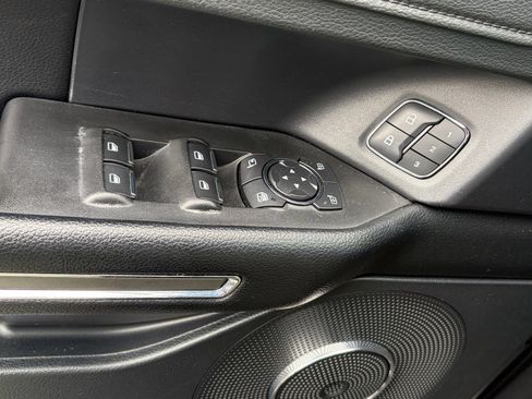 Used 2021 Ford Expedition XLT image 8