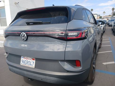 Used 2023 Volkswagen ID.4 Pro S AWD/4WD image 3