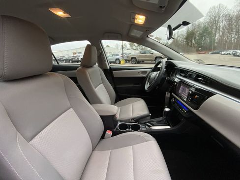Used 2015 Toyota Corolla LE image 27