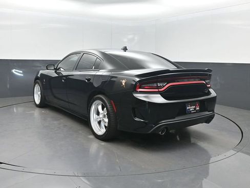 Used 2023 Dodge Charger R/T w/ Blacktop Package RWD image 3