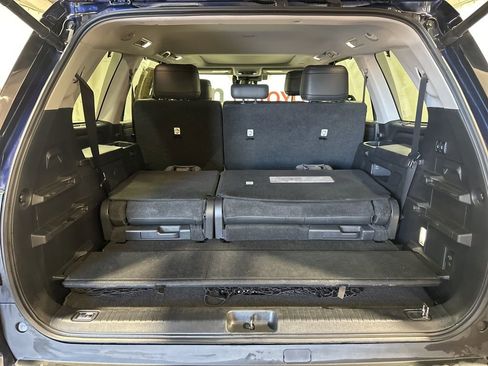 Used 2023 Toyota Sequoia Limited image 19