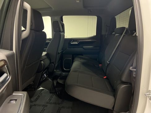 Certified 2024 Chevrolet Silverado 1500 LT AWD/4WD image 12