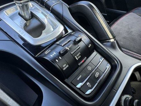 Used 2017 Porsche Cayenne GTS AWD/4WD image 30