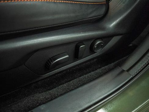 Used 2024 Subaru Crosstrek 2.5i Limited AWD/4WD image 15