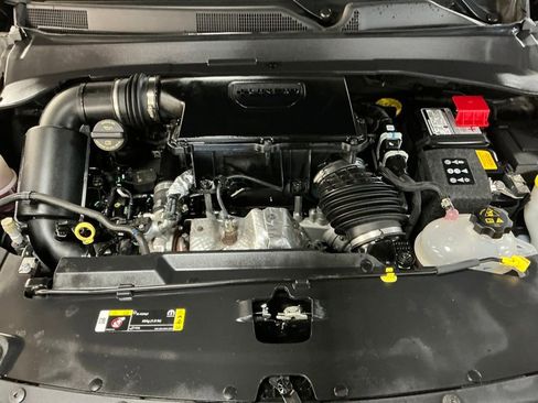 Used 2024 Jeep Compass Latitude image 10