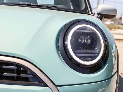 Used 2025 MINI Cooper 2-Door Hardtop FWD image 10