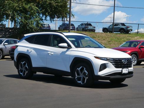 Certified 2023 Hyundai Tucson SEL w/ Convenience Package AWD/4WD image 4