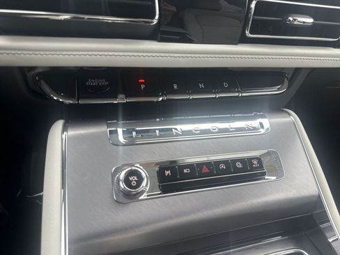 Used 2026 Lincoln Aviator AWD image 20