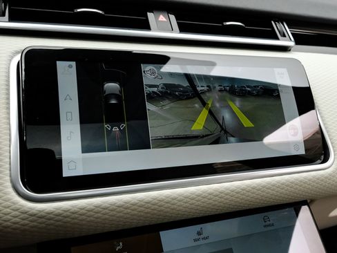 Used 2023 Land Rover Range Rover Velar R-Dynamic S image 27