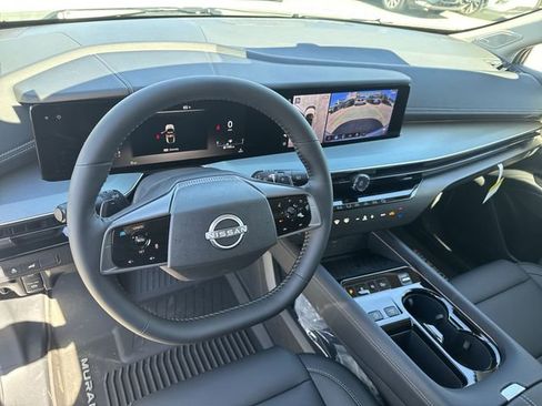 New 2025 Nissan Murano SL image 16