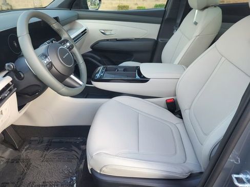 New 2026 Hyundai Tucson Limited image 12