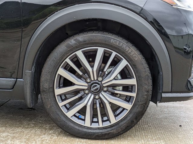 Used 2022 Nissan Kicks SV FWD image 12