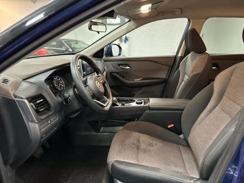 Used 2021 Nissan Rogue SV AWD/4WD image 15