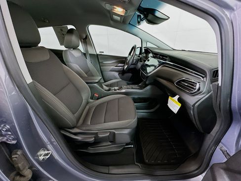 Used 2023 Chevrolet Bolt LT image 29