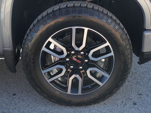 New 2025 GMC Sierra 1500 AT4 w/ AT4 Premium Package image 13