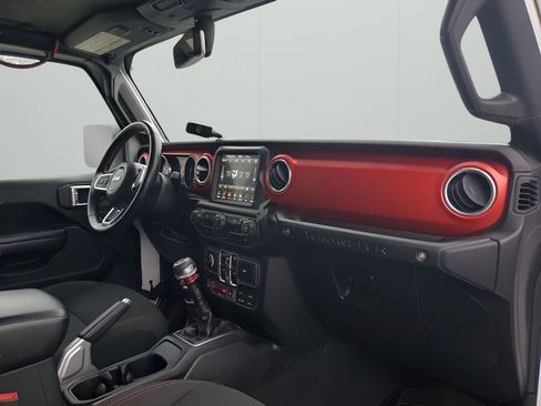 Used 2018 Jeep Wrangler Unlimited Rubicon image 14