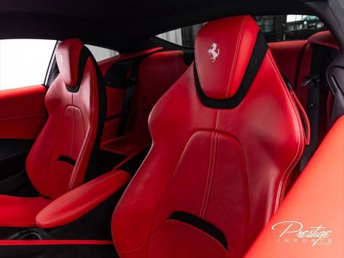 Used 2021 Ferrari Roma RWD image 23