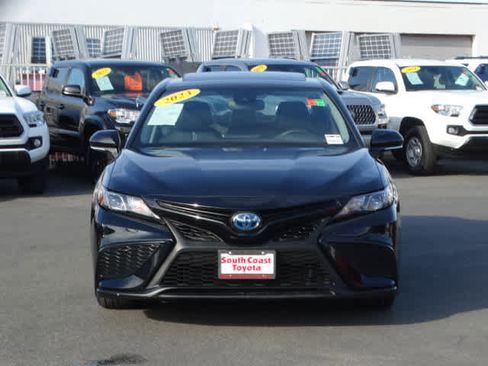 Used 2023 Toyota Camry SE w/ Audio Upgrade Package image 3