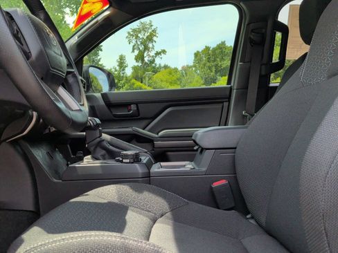 Used 2026 Toyota 4Runner SR5 AWD/4WD image 12