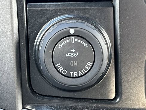 Certified 2022 Ford F150 XLT w/ Equipment Group 301A Mid image 32