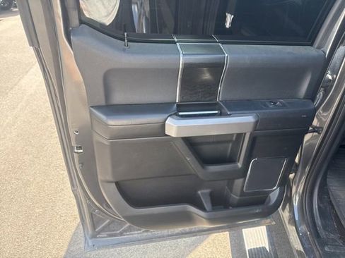 Used 2018 Ford F150 Platinum w/ Equipment Group 701A Luxury AWD/4WD image 24