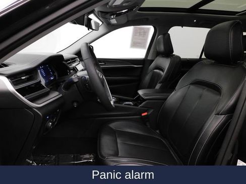 Used 2023 Jeep Grand Cherokee 4WD 4xe w/ Luxury Tech Group II image 24