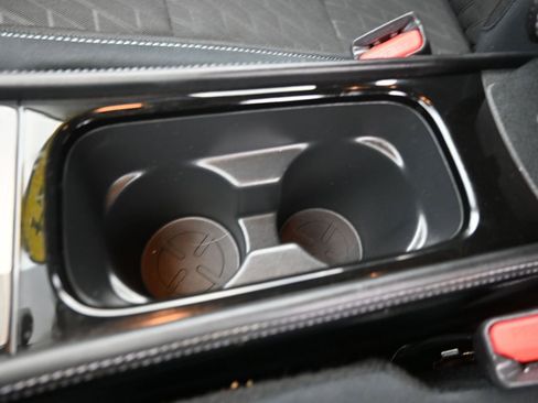 Used 2024 Nissan Kicks SV image 16