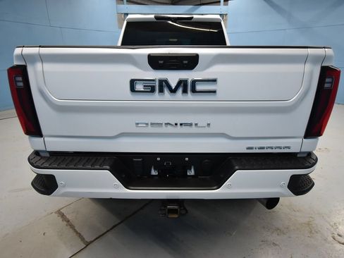 Used 2024 GMC Sierra 2500 Denali Ultimate AWD/4WD image 35