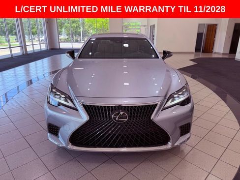 Certified 2022 Lexus LS 500 w/ Accessory Package (Z2) RWD image 2