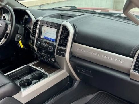 Used 2020 Ford F250 Lariat w/ Lariat Value Package image 18