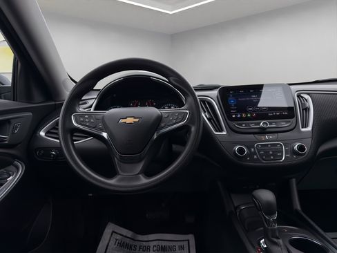 Used 2025 Chevrolet Malibu LT image 13
