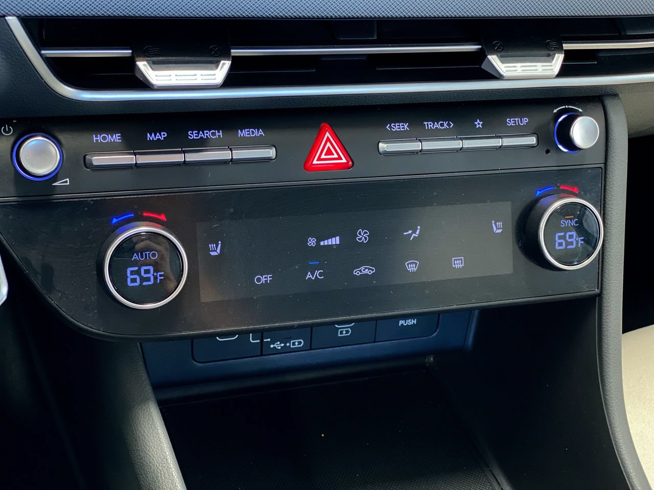 Used 2025 Hyundai Sonata SEL FWD image 23