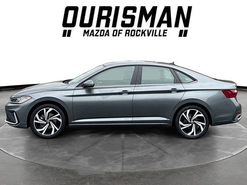 New 2026 Volkswagen Jetta SEL image 3