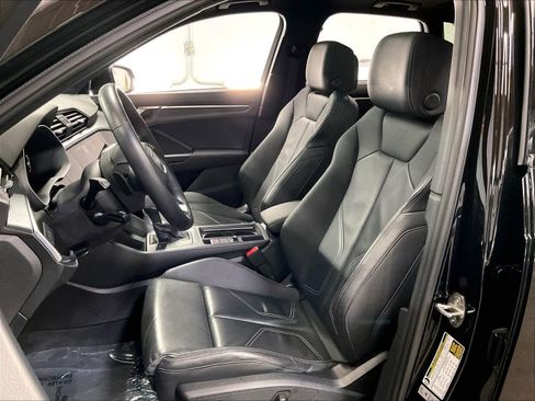 Certified 2023 Audi Q3 2.0T Premium w/ Black Optic Sport Package image 26