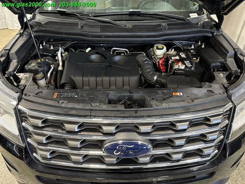 Used 2017 Ford Explorer 4WD w/ Class II Trailer Tow Package image 12