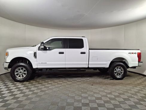 Used 2021 Ford F350 XLT image 2