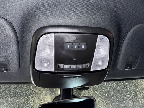 Used 2024 Dodge Durango R/T w/ Blacktop Package image 32