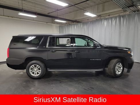 Used 2017 Chevrolet Suburban LT image 10