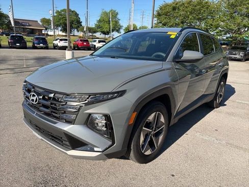 Used 2025 Hyundai Tucson SEL FWD image 8