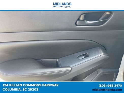 Used 2024 Nissan Altima 2.5 SV FWD image 13
