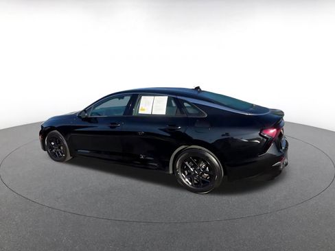 Used 2025 Kia K5 LXS image 10