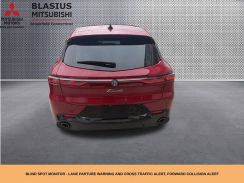 Used 2024 Alfa Romeo Tonale Veloce AWD/4WD image 11